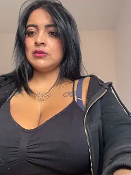 Sarah-917 online show from July 17, 2026, 6:27 pm
