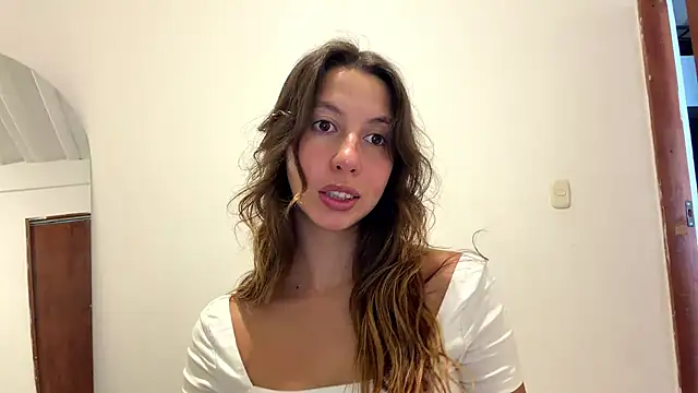 Julieta Jol online show from April 21, 2026, 1:39 pm