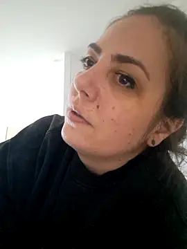 Arya Malone online show from May 17, 2026, 2:28 pm