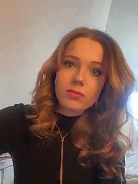 Snapshot of SophiaWestend chatting on March 19, 2026, 10:15 am SophiaWestend online show from March 19, 2026, 10:15 am