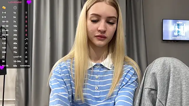 Snapshot of MelissaEvenns chatting on June 22, 2026, 3:42 pm MelissaEvenns online show from June 22, 2026, 3:42 pm