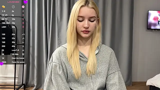 Snapshot of MelissaEvenns chatting on May 27, 2026, 2:13 pm MelissaEvenns online show from May 27, 2026, 2:13 pm