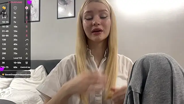 Snapshot of MelissaEvenns chatting on June 10, 2026, 2:18 pm MelissaEvenns online show from June 10, 2026, 2:18 pm