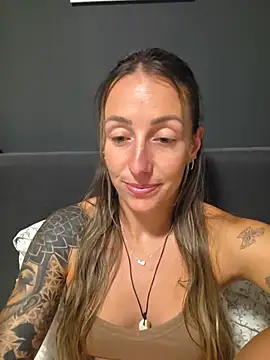 NicoleKaiser online show from May 28, 2026, 7:20 pm