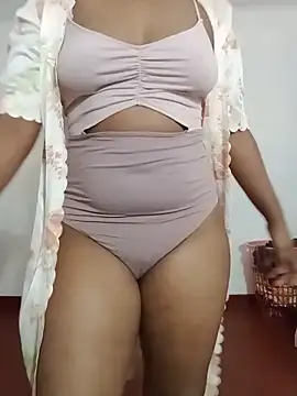 honeyi babe online show from May 8, 2026, 6:12 pm