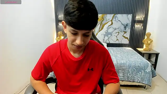 AdrianFranko online show from May 8, 2026, 1:48 pm
