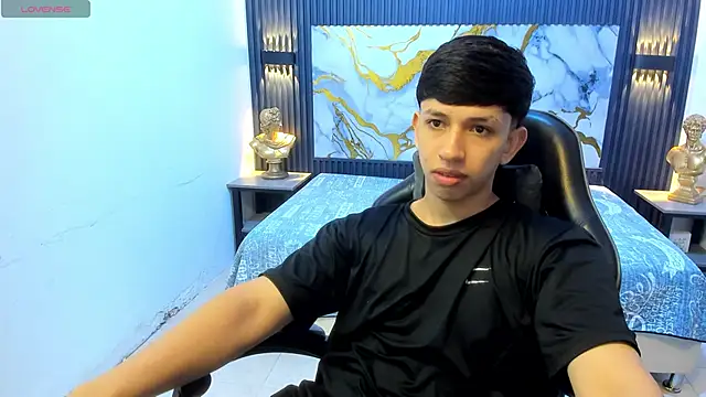AdrianFranko online show from June 17, 2026, 2:05 pm