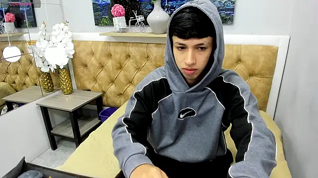 AdrianFranko online show from July 21, 2026, 12:28 pm
