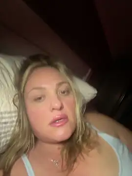 1SexyQueen online show from May 7, 2026, 10:07 am