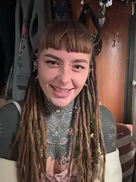 HornyHippy1 online show from May 8, 2026, 1:59 pm