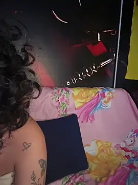 Laila LS online show from June 21, 2026, 1:17 pm