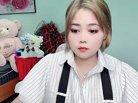 Nhanlu009 online show from April 24, 2026, 8:27 am