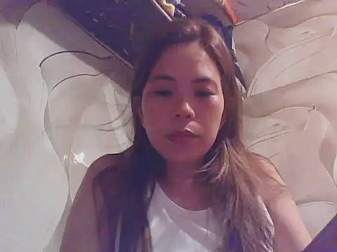 sweetciendy online show from June 9, 2026, 6:31 pm