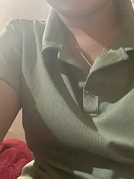 Snapshot of tieuvy6 chatting on March 19, 2026, 2:06 pm tieuvy6 online show from March 19, 2026, 2:06 pm