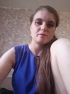 Snapshot of -MilfAnn- chatting on May 11, 2026, 1:23 pm -MilfAnn- online show from May 11, 2026, 1:23 pm