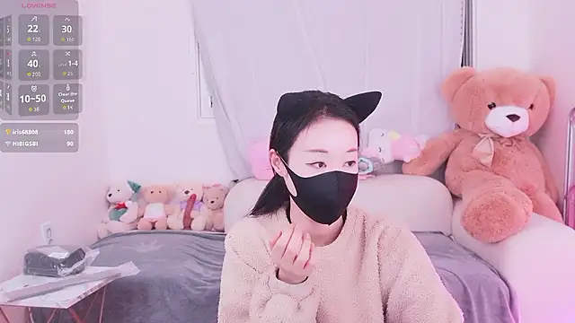 sexyjoy95 online show from May 7, 2026, 10:51 am