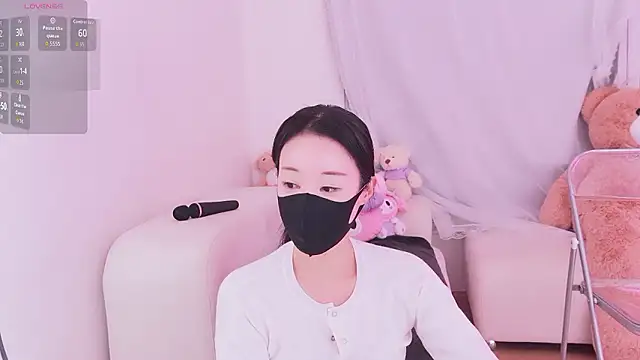 sexyjoy95 online show from May 6, 2026, 10:41 am