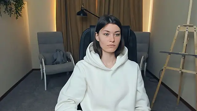 JulissaLipoma online show from March 20, 2026, 8:15 am