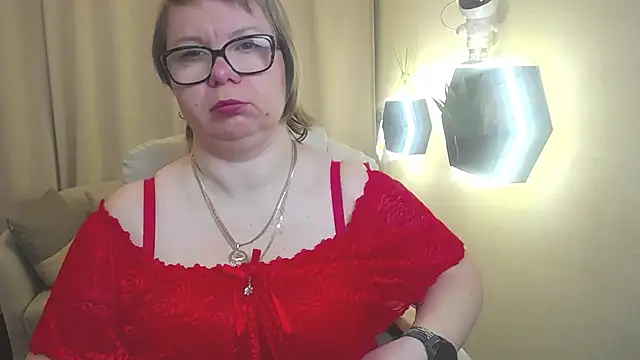 BonnnyBoobsy online show from April 18, 2026, 5:43 am
