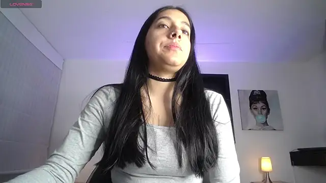 Melannyy V online show from May 30, 2026, 11:49 am