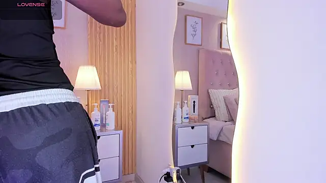 Jorinde Sexy online show from July 2, 2026, 4:29 am
