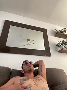 HOTB0Y18 online show from March 24, 2026, 7:47 pm