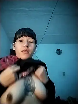 Moon Thompson online show from May 12, 2026, 2:52 am