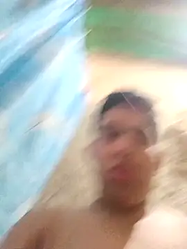 alee28728 online show from April 3, 2026, 9:10 pm