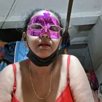 Riya45326 online show from May 18, 2026, 7:07 pm