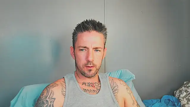 SkylarrGrey online show from May 17, 2026, 7:36 pm