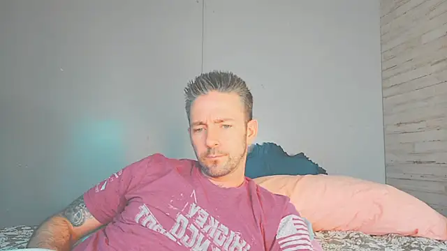 SkylarrGrey online show from May 16, 2026, 3:44 pm