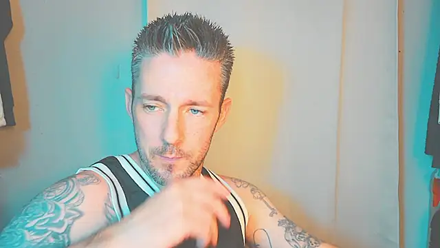 SkylarrGrey online show from May 14, 2026, 3:58 am