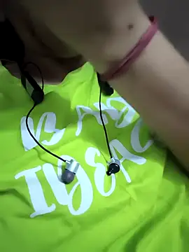 REENA-STRIP online show from May 8, 2026, 6:17 am