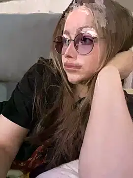 milana millka online show from April 15, 2026, 11:27 am