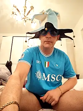 Snapshot of FINCHELABARCAVA chatting on April 10, 2026, 1:12 am FINCHELABARCAVA online show from April 10, 2026, 1:12 am