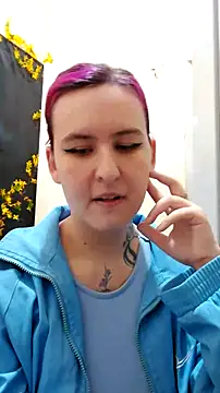 Liionna online show from March 22, 2026, 5:14 pm