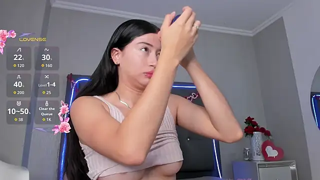 mia gomez7 online show from April 22, 2026, 1:07 pm