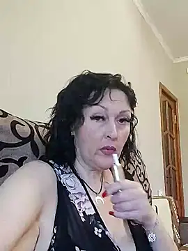 HelgaDennis online show from June 27, 2026, 5:24 am