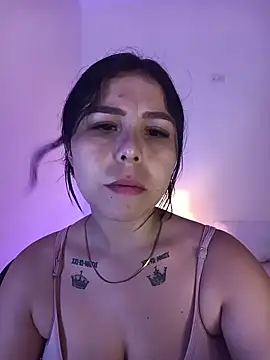 SalomeFire online show from May 25, 2026, 4:28 pm