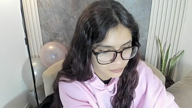 alina sauvage online show from June 19, 2026, 11:16 am