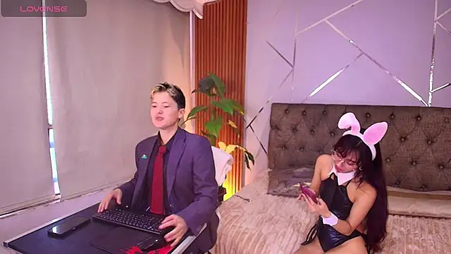 Snapshot of Olimpus_1 chatting on March 23, 2026, 2:17 pm Olimpus 1 online show from March 23, 2026, 2:17 pm