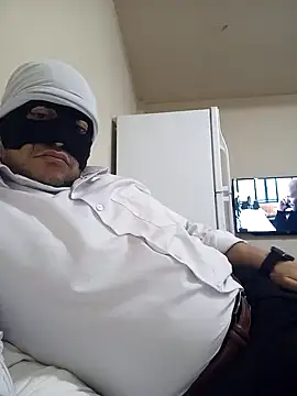 Snapshot of trkk9715 chatting on March 20, 2026, 8:10 pm trkk9715 online show from March 20, 2026, 8:10 pm