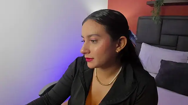 kira relish online show from March 26, 2026, 1:09 pm