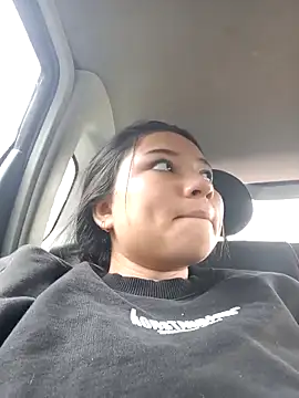 miaboom online show from April 11, 2026, 3:27 pm