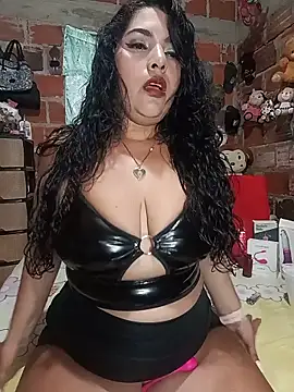Snapshot of Candy_hot_crush chatting on June 14, 2026, 4:46 am Candy hot crush online show from June 14, 2026, 4:46 am
