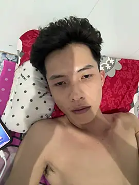 Snapshot of Nguyencuong1999 chatting on April 22, 2026, 10:33 am Nguyencuong1999 online show from April 22, 2026, 10:33 am