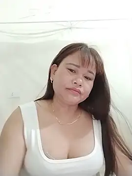 Moubie1 online show from May 14, 2026, 5:54 pm