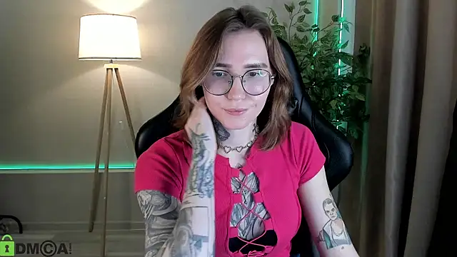 Snapshot of Misha_Moss chatting on March 23, 2026, 9:42 am Misha Moss online show from March 23, 2026, 9:42 am