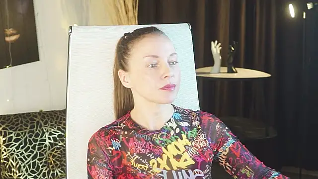 AlesiaMoreti online show from April 1, 2026, 7:10 am