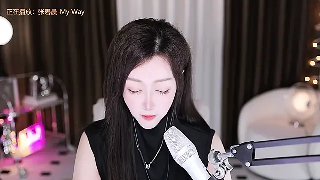 Snapshot of Angelya-888 chatting on August 2, 2026, 9:56 pm Angelya-888 online show from August 2, 2026, 9:56 pm